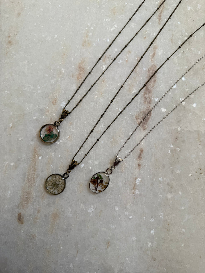 Botanical necklace