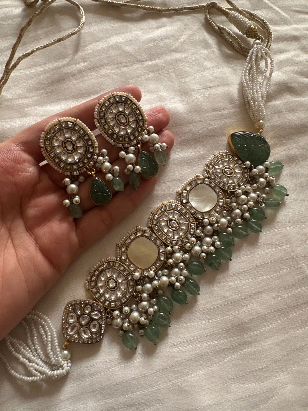 Sea green milky necklace set