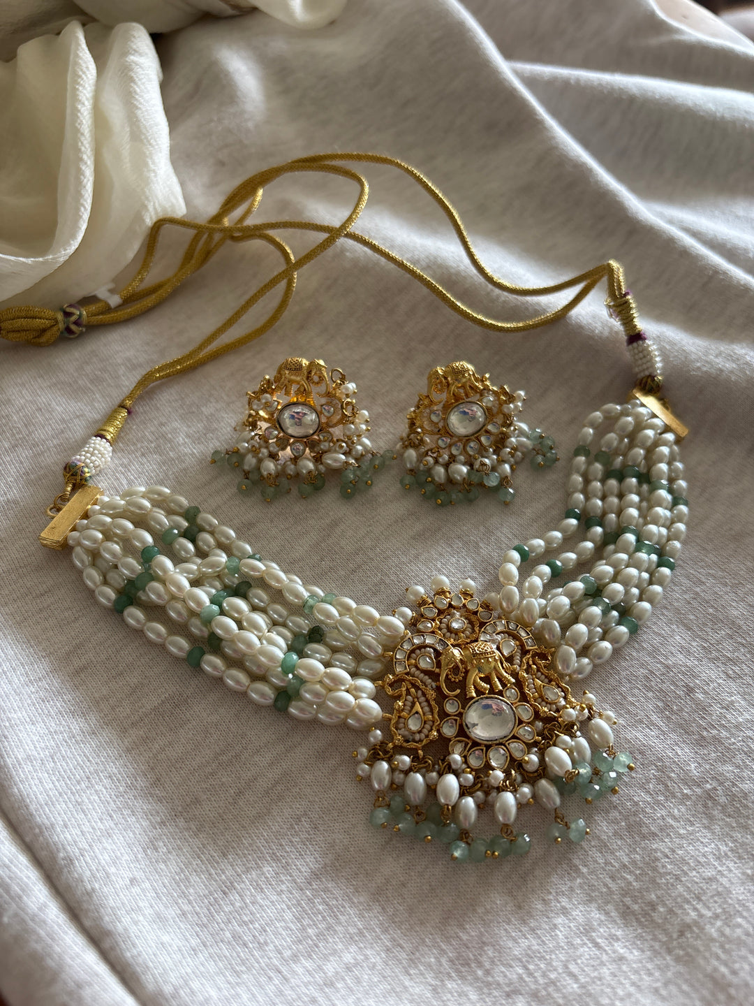 Sia 21 Necklace Set