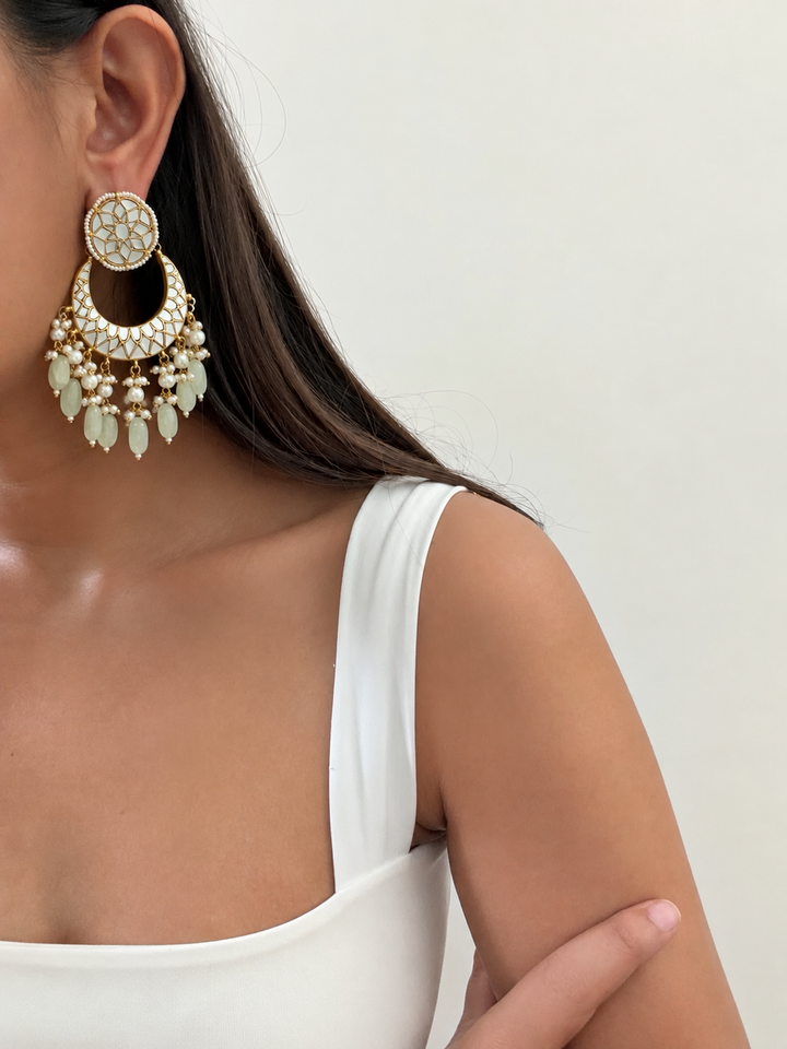 Misty pearl earrings