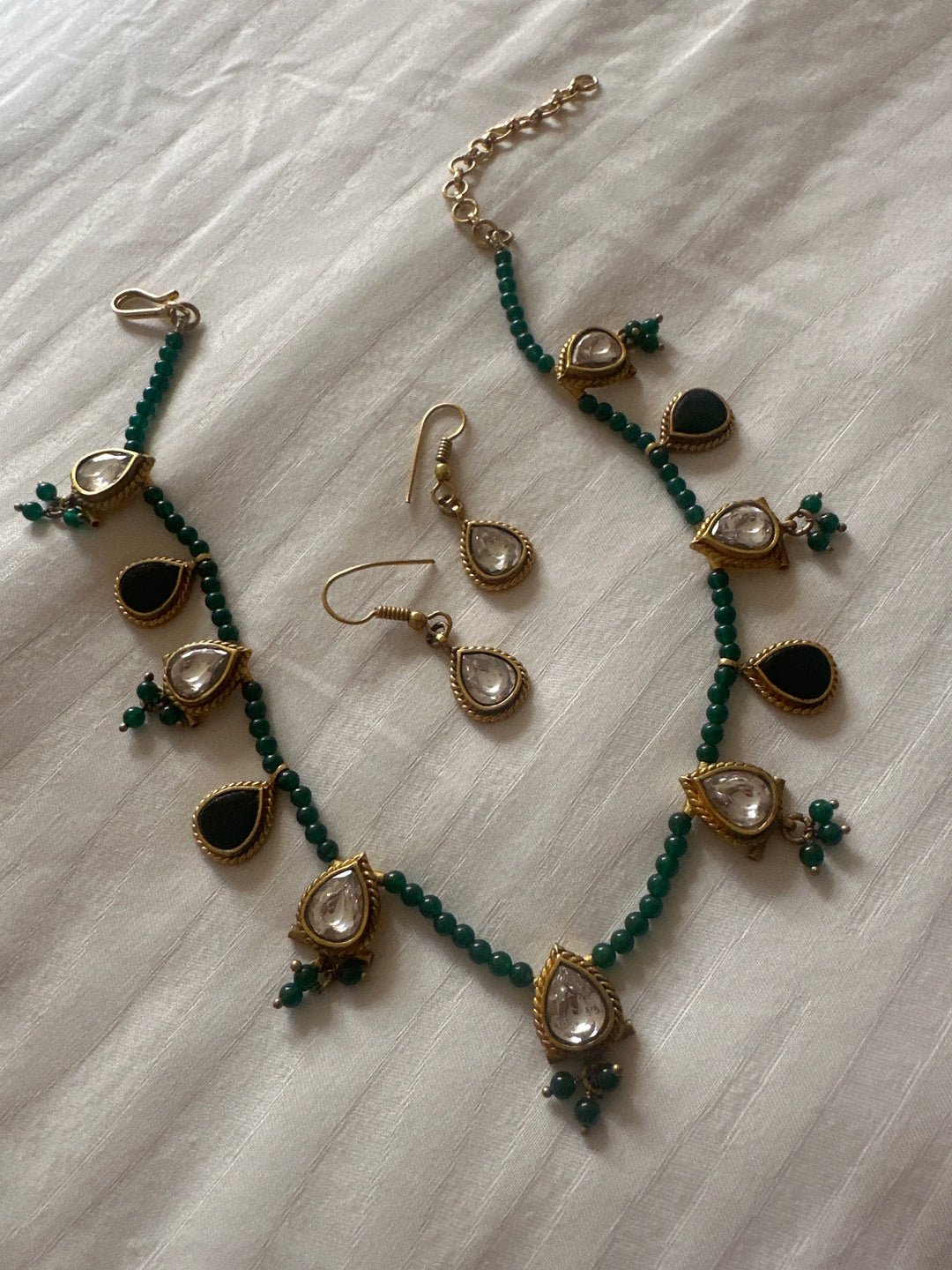 Green drop necklace set