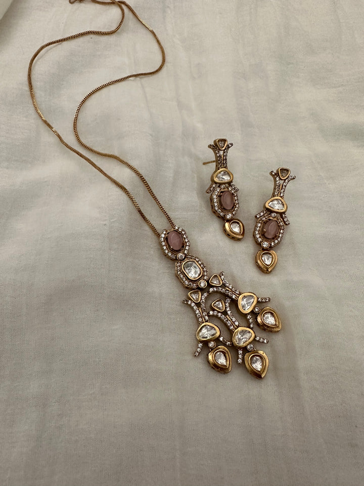 Hoffman Branch Necklace Set