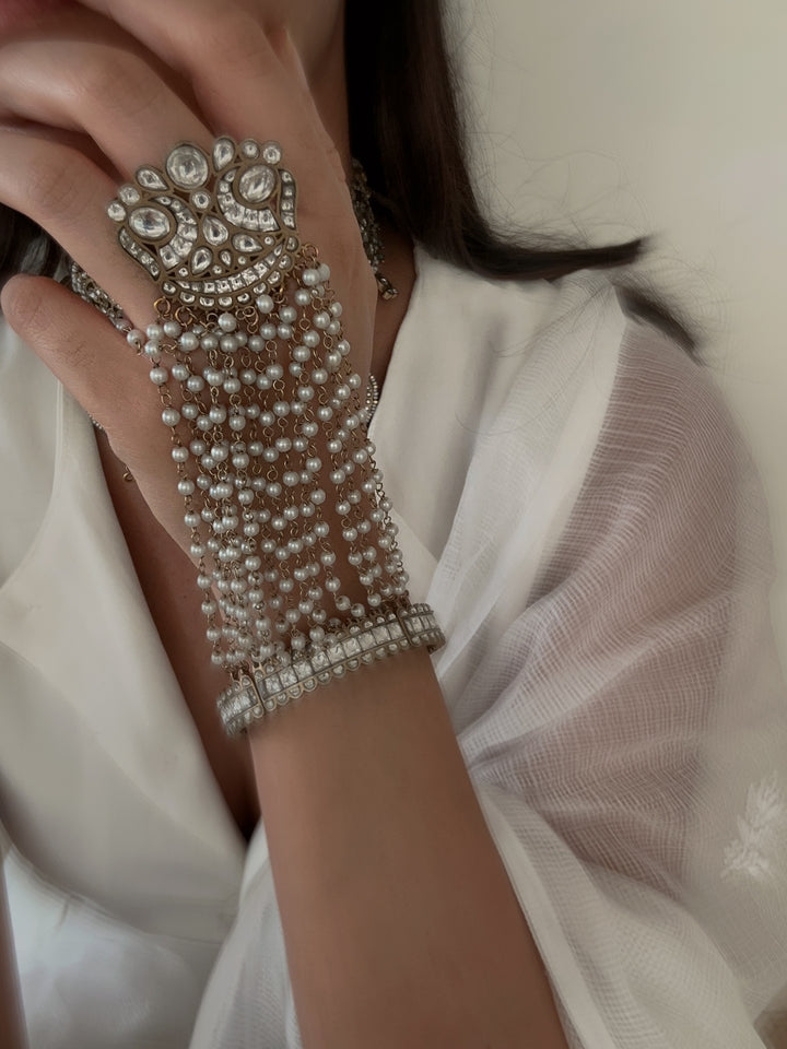 Kanthila bridal haathphool