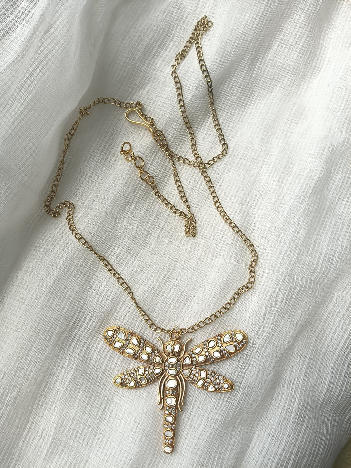 Dragonfly mop chain necklace