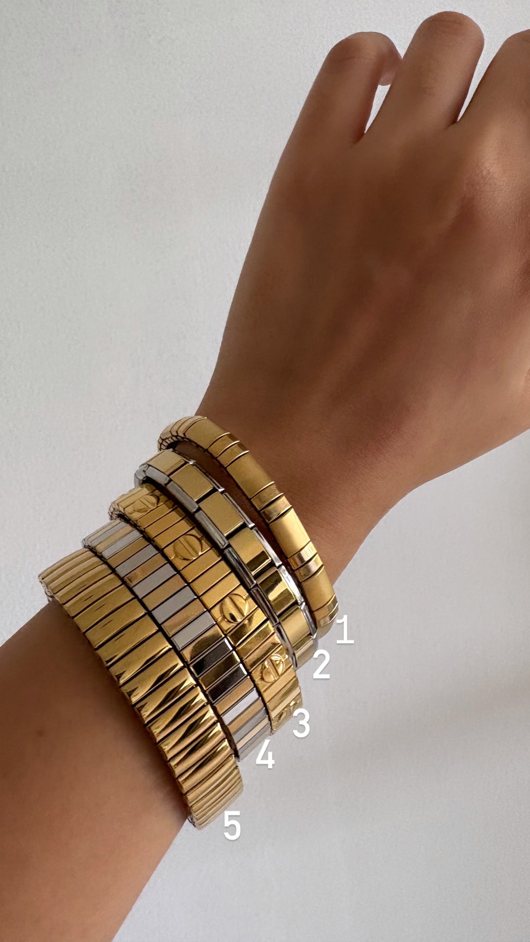 Stackable elastic band bracelets