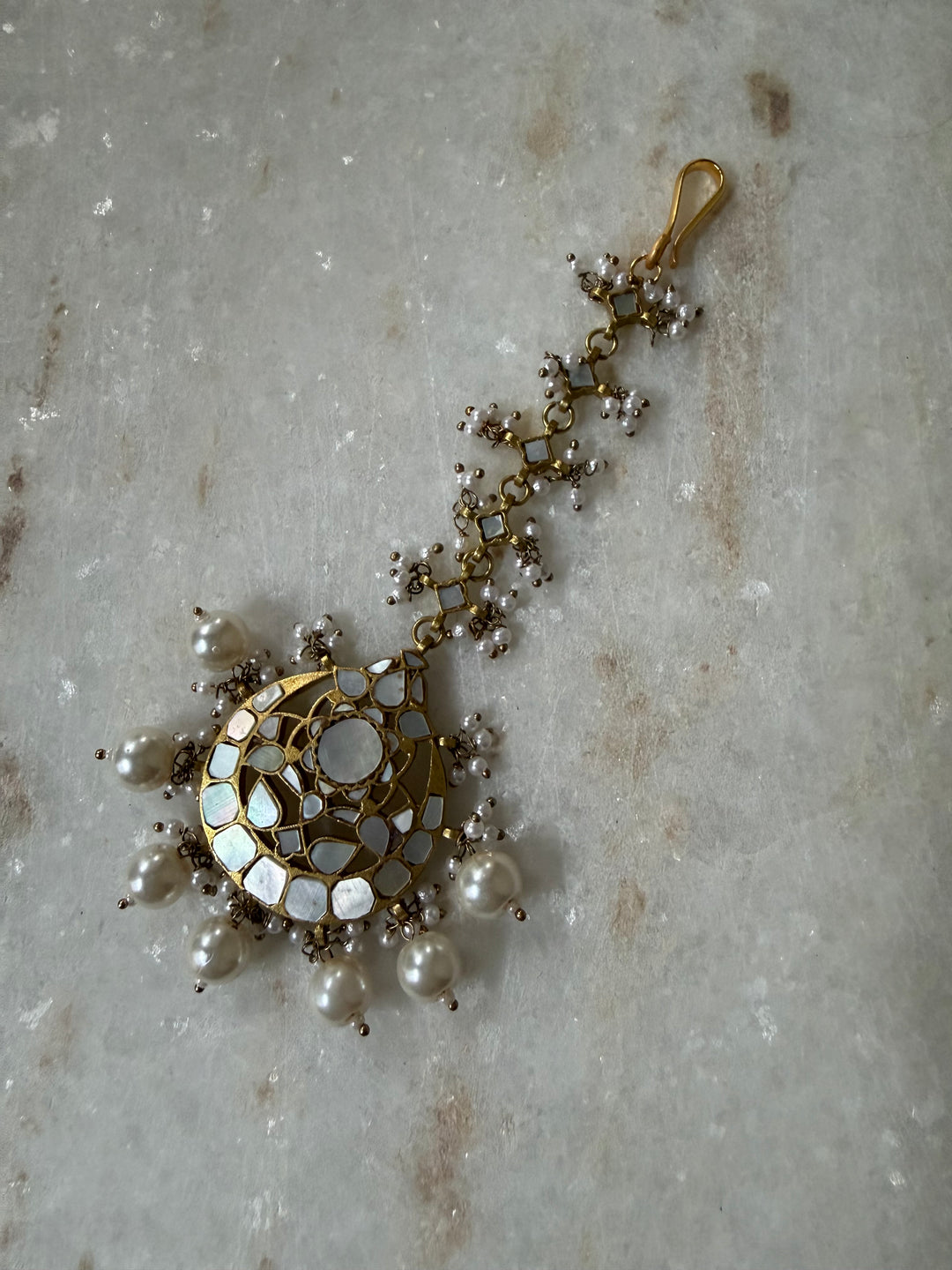 Dream pearl maangtikka