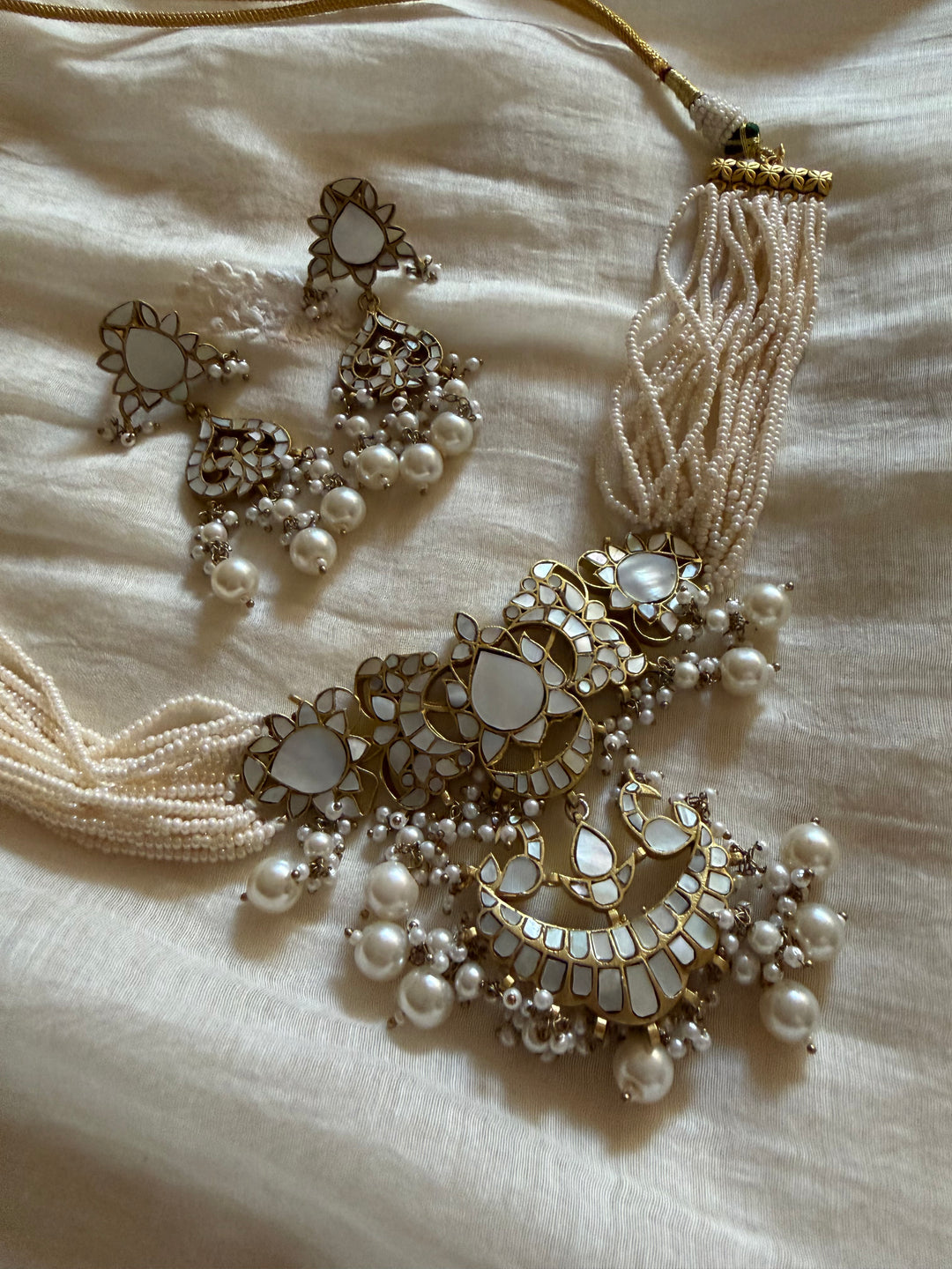 Maina mop necklace set