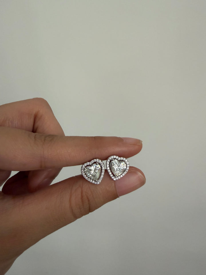 Heart shape solitare earrings