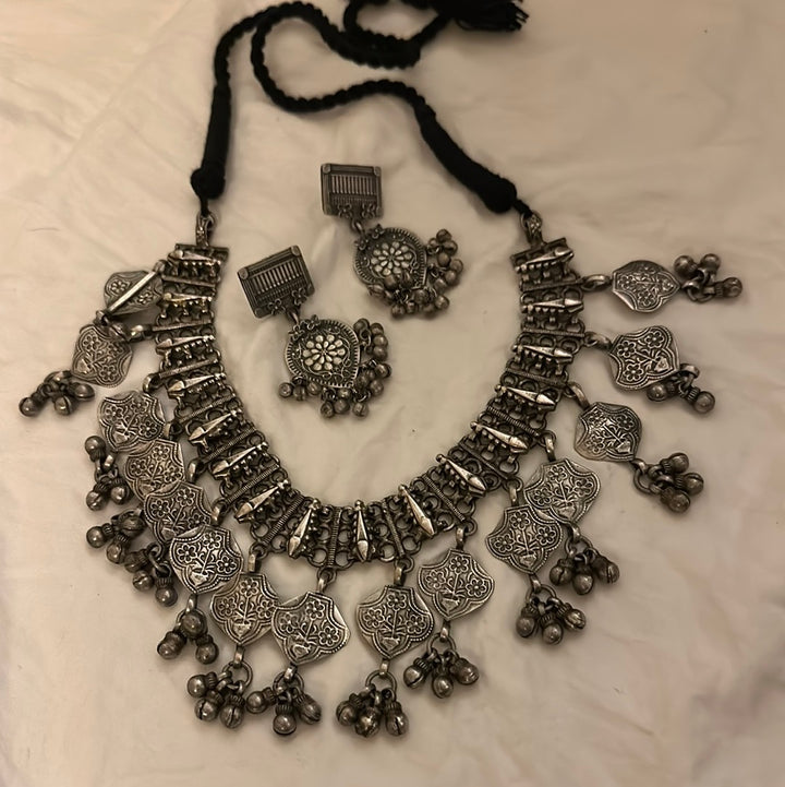 Shrini Necklace Set