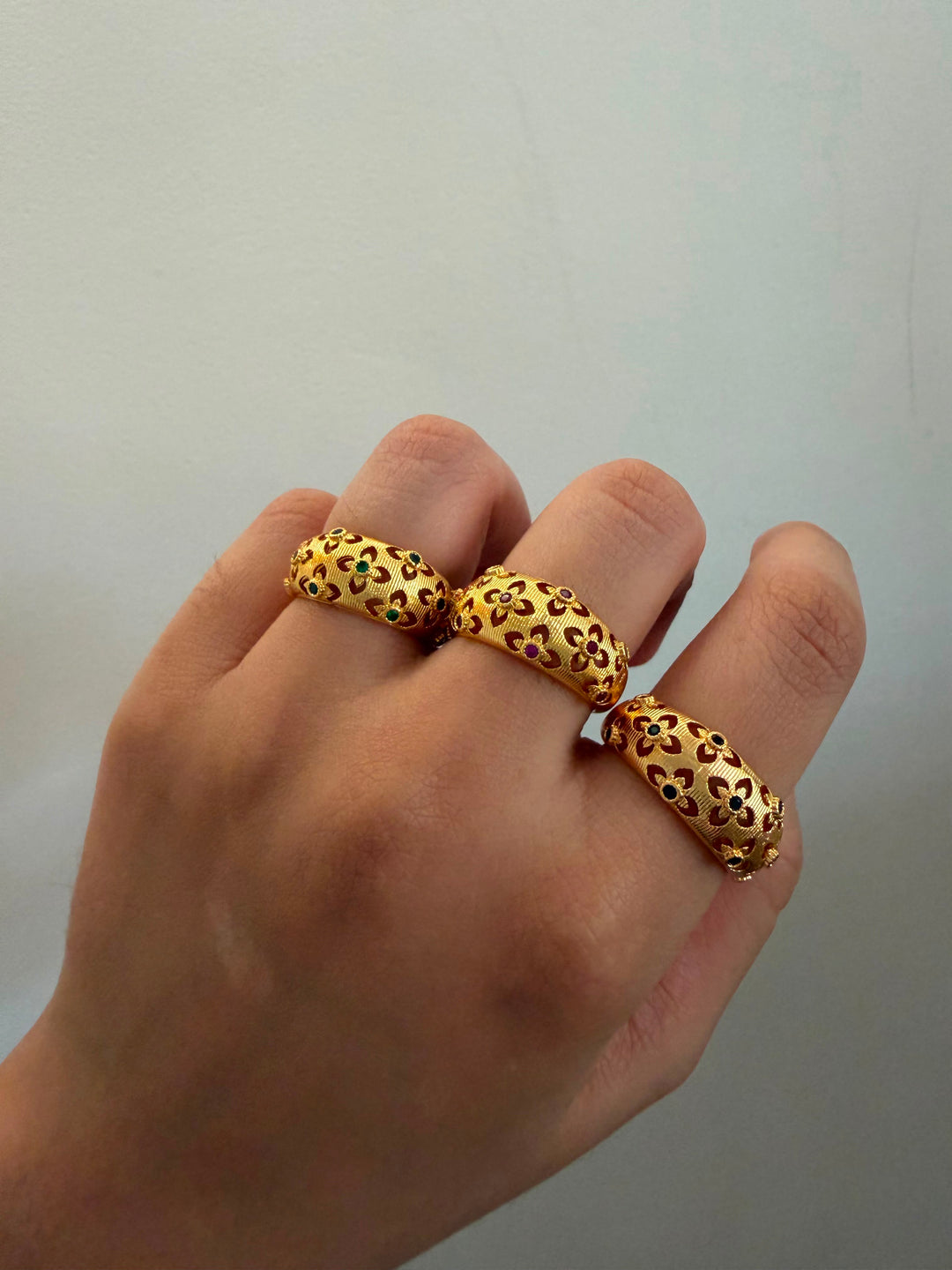 Astra luxe ring