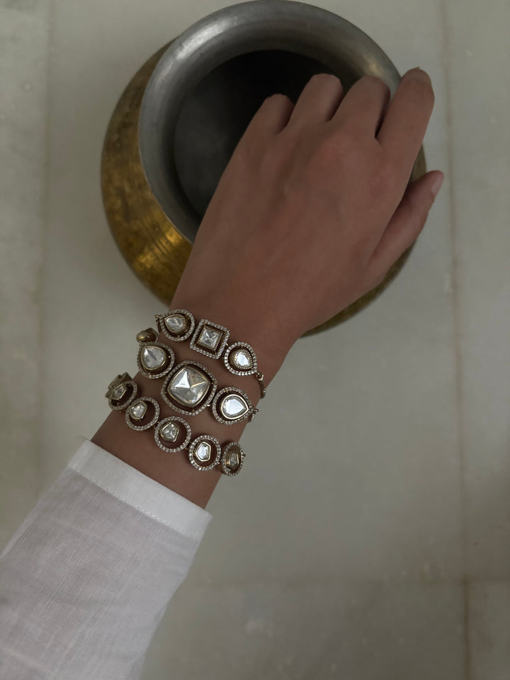 Victoria quartz bracelet