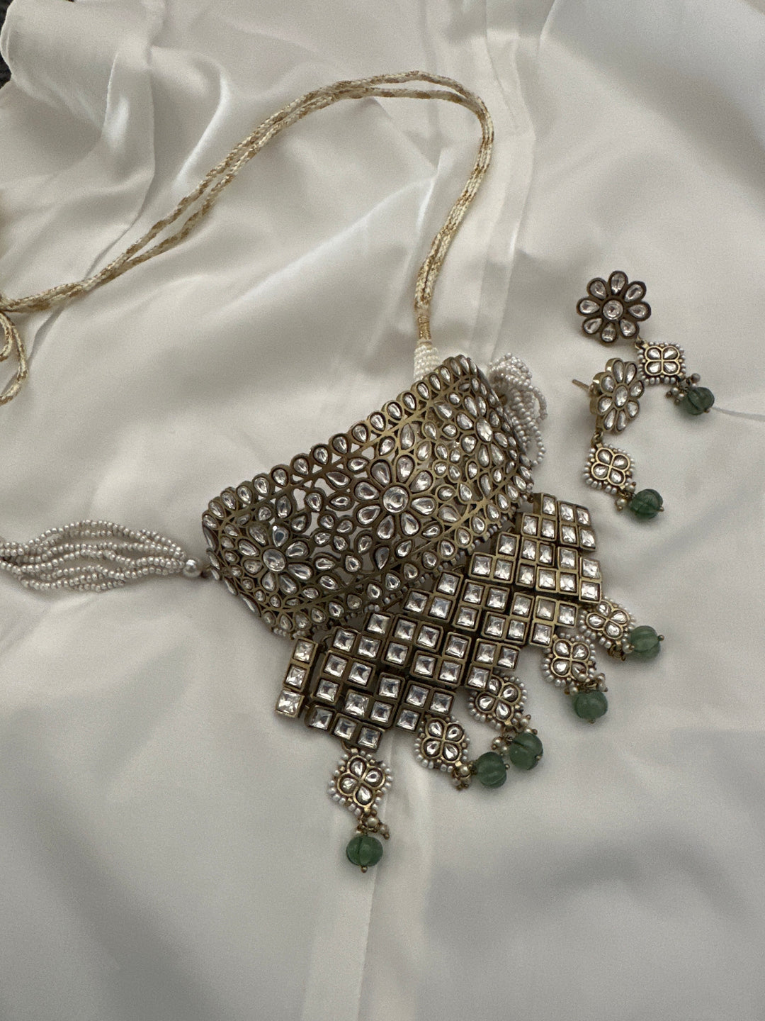 Pritha aad necklace set