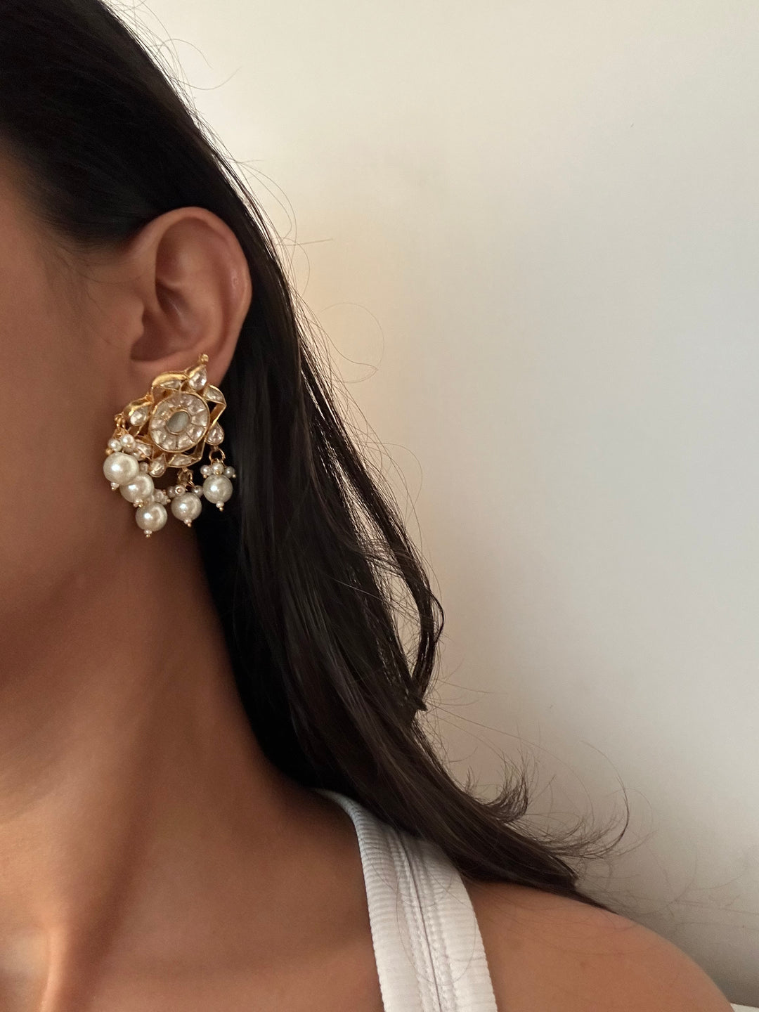 Maya Milky Earrings