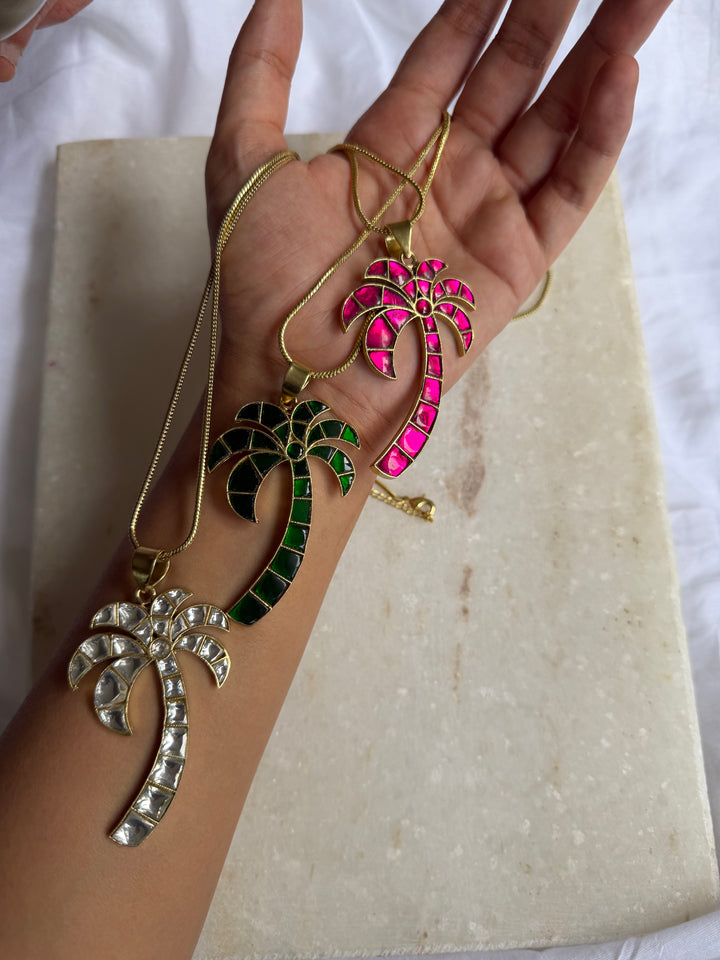 Palm jadau necklace