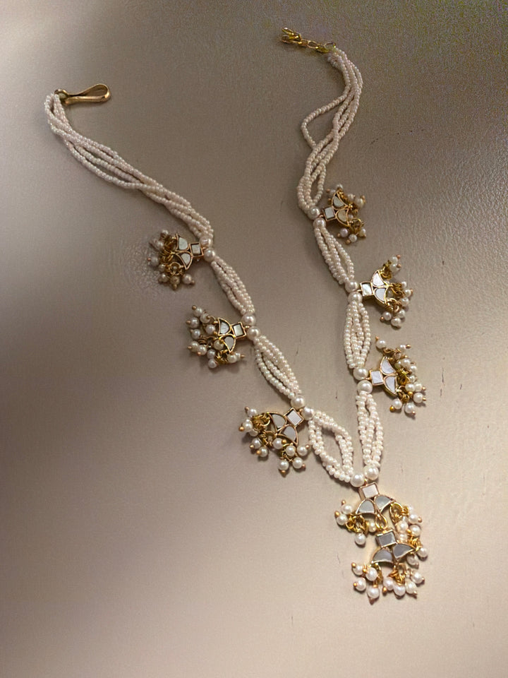 Occasion milky necklace set