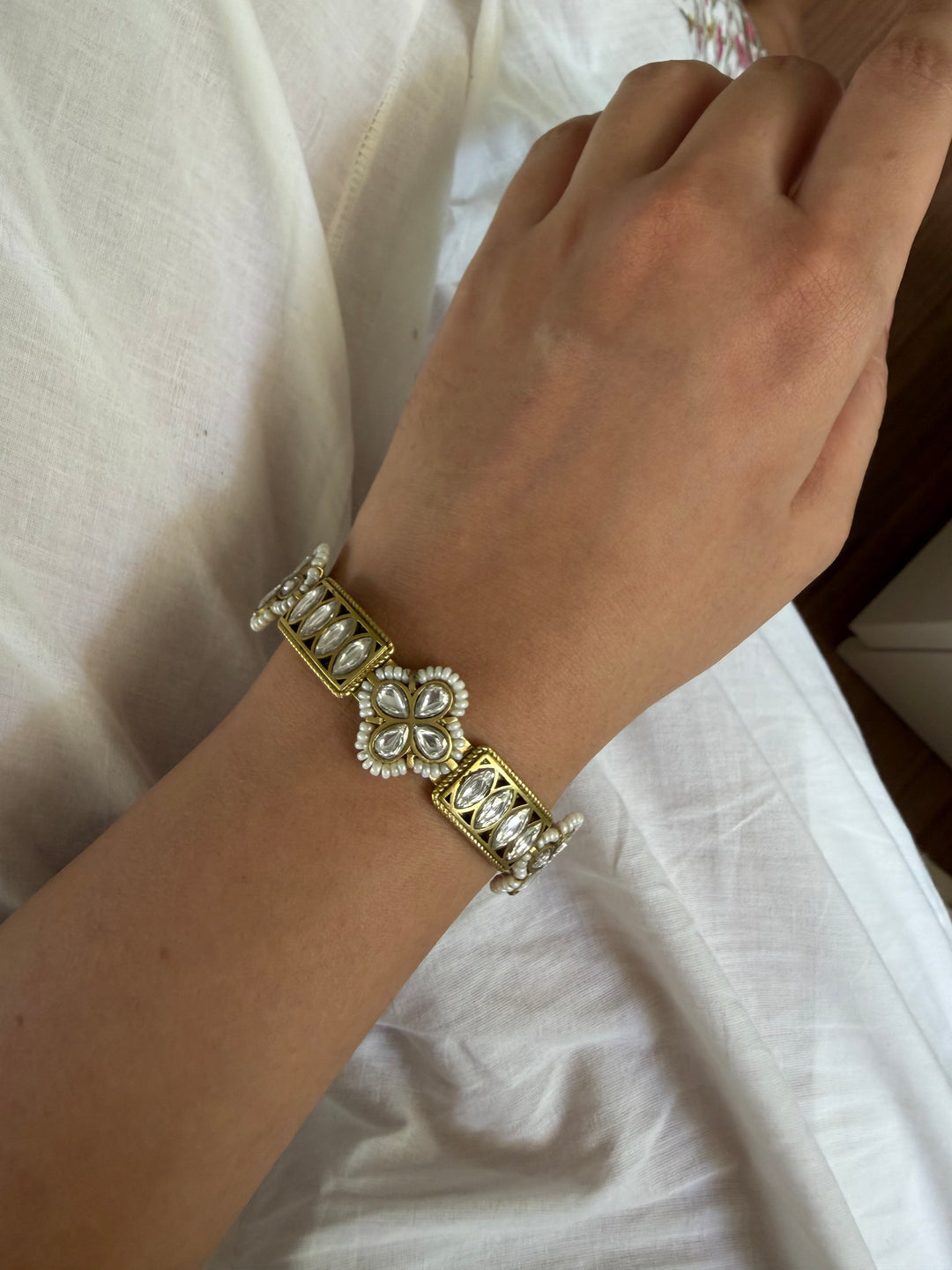 Luma bangle