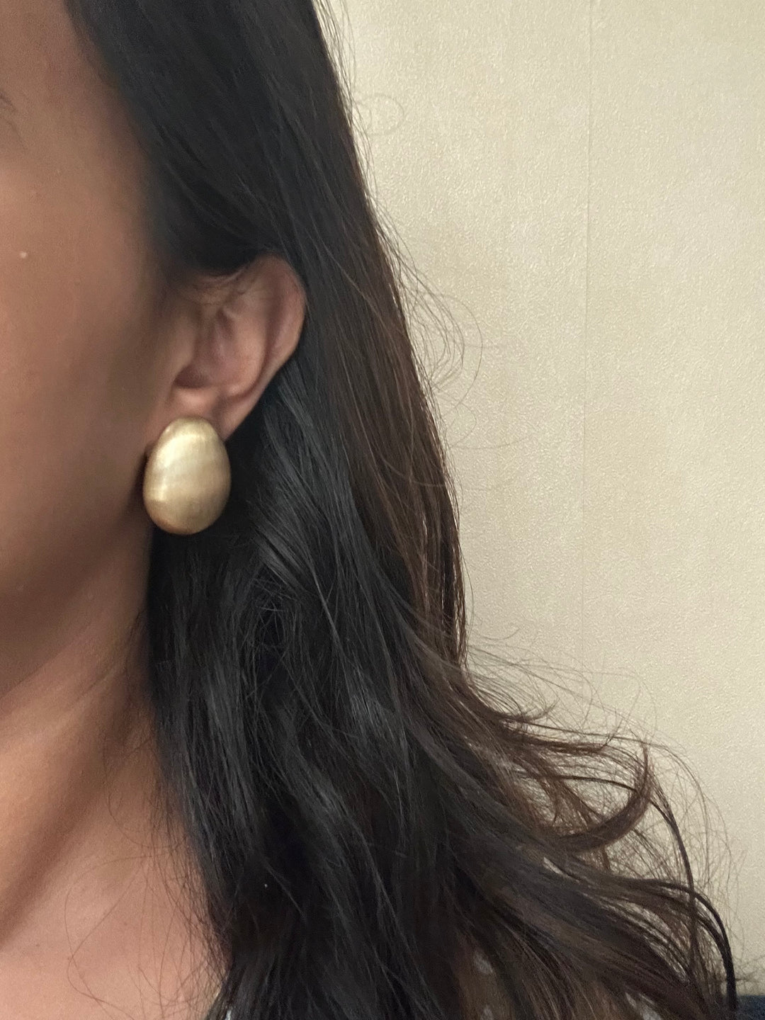 Naila gold earrings