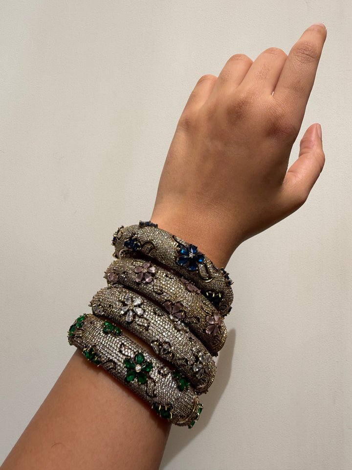 Spark bracelet
