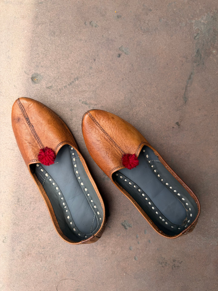 Phool leather flat shoe
