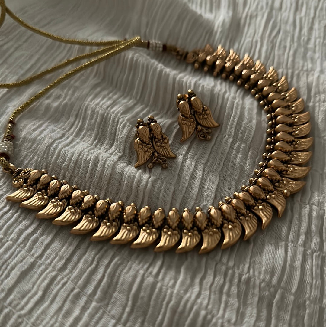 Kismat Necklace Set