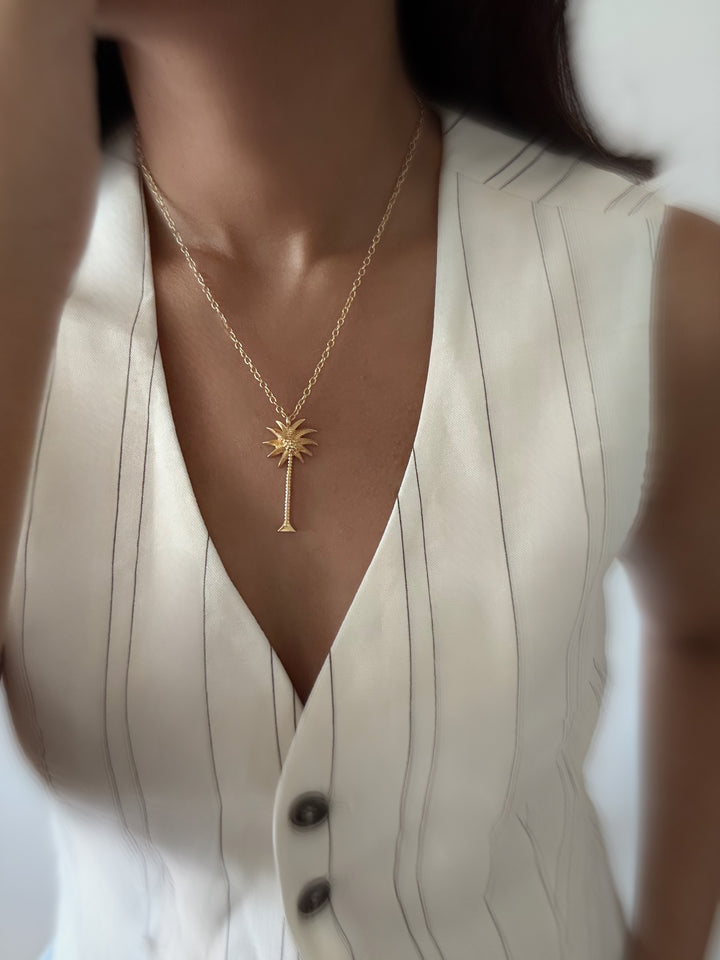 Palm grove necklace