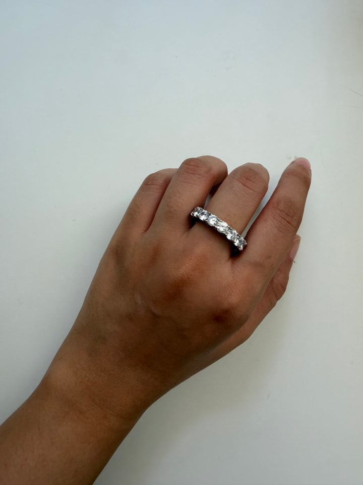 Diamond band ring