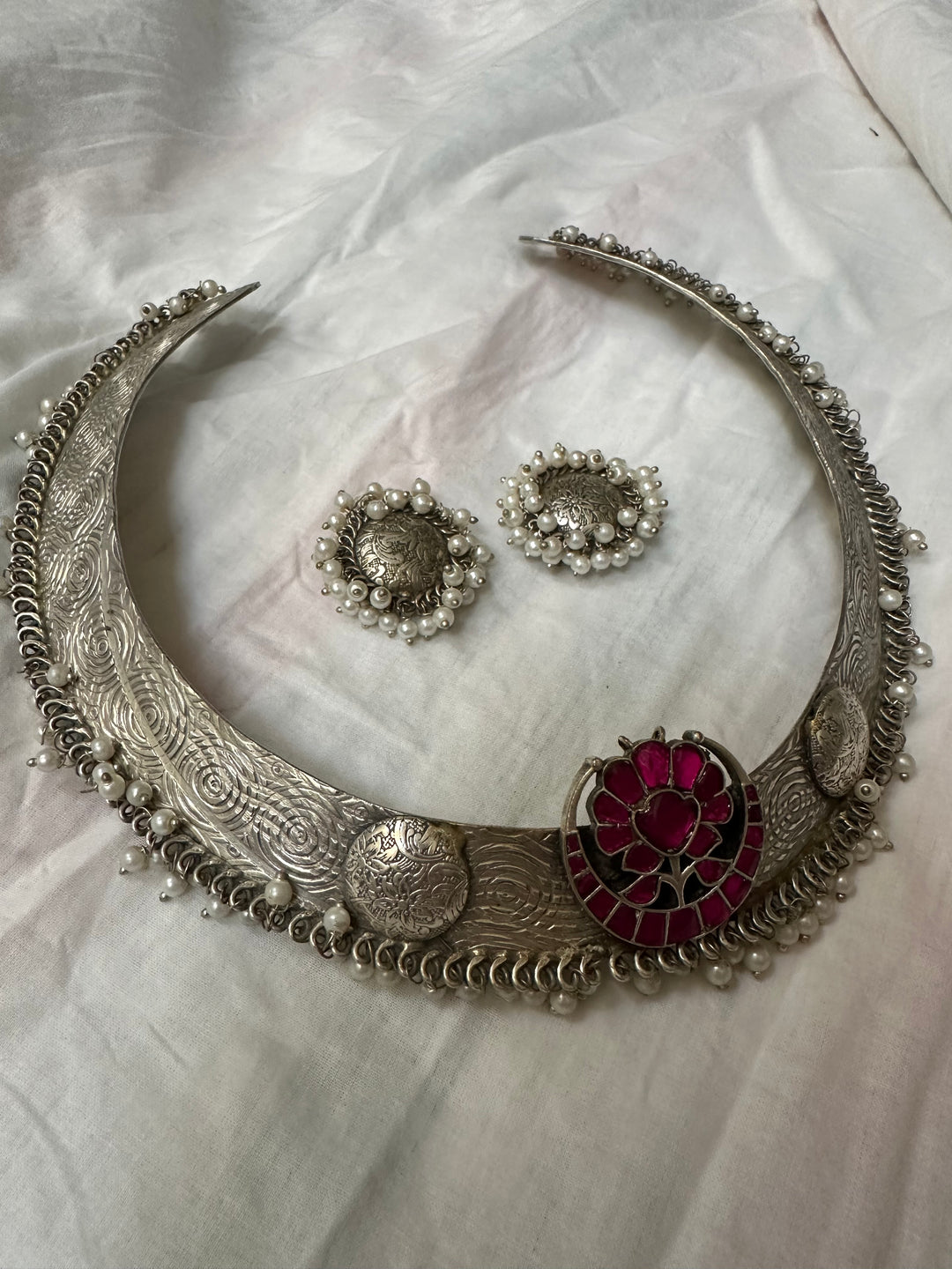 Lotus tribe Hasli necklace set