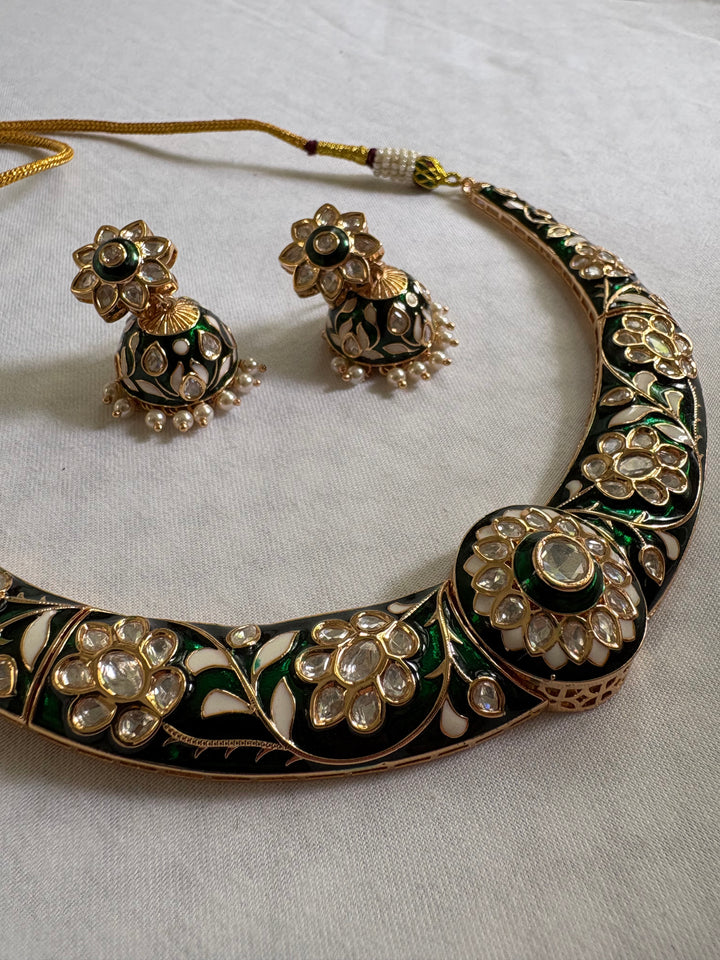 Seena Hasli Necklace Set