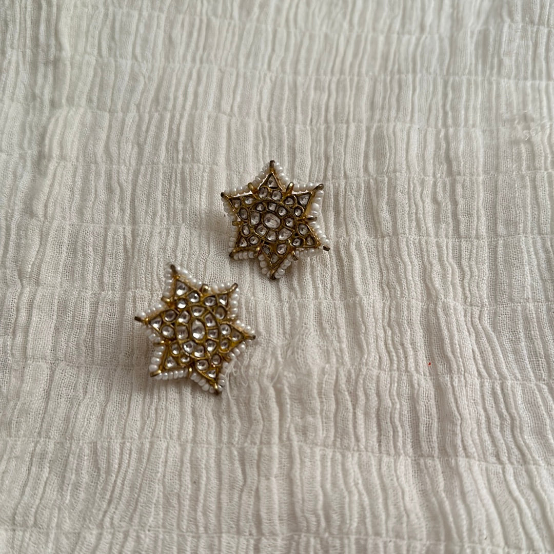 Dua Star Earrings