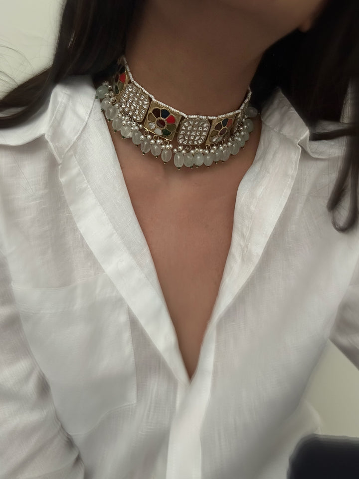 Navrtara choker necklace