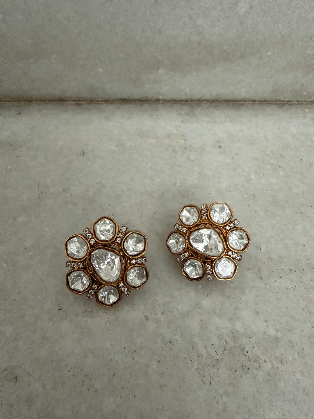 Mehr stud earrings