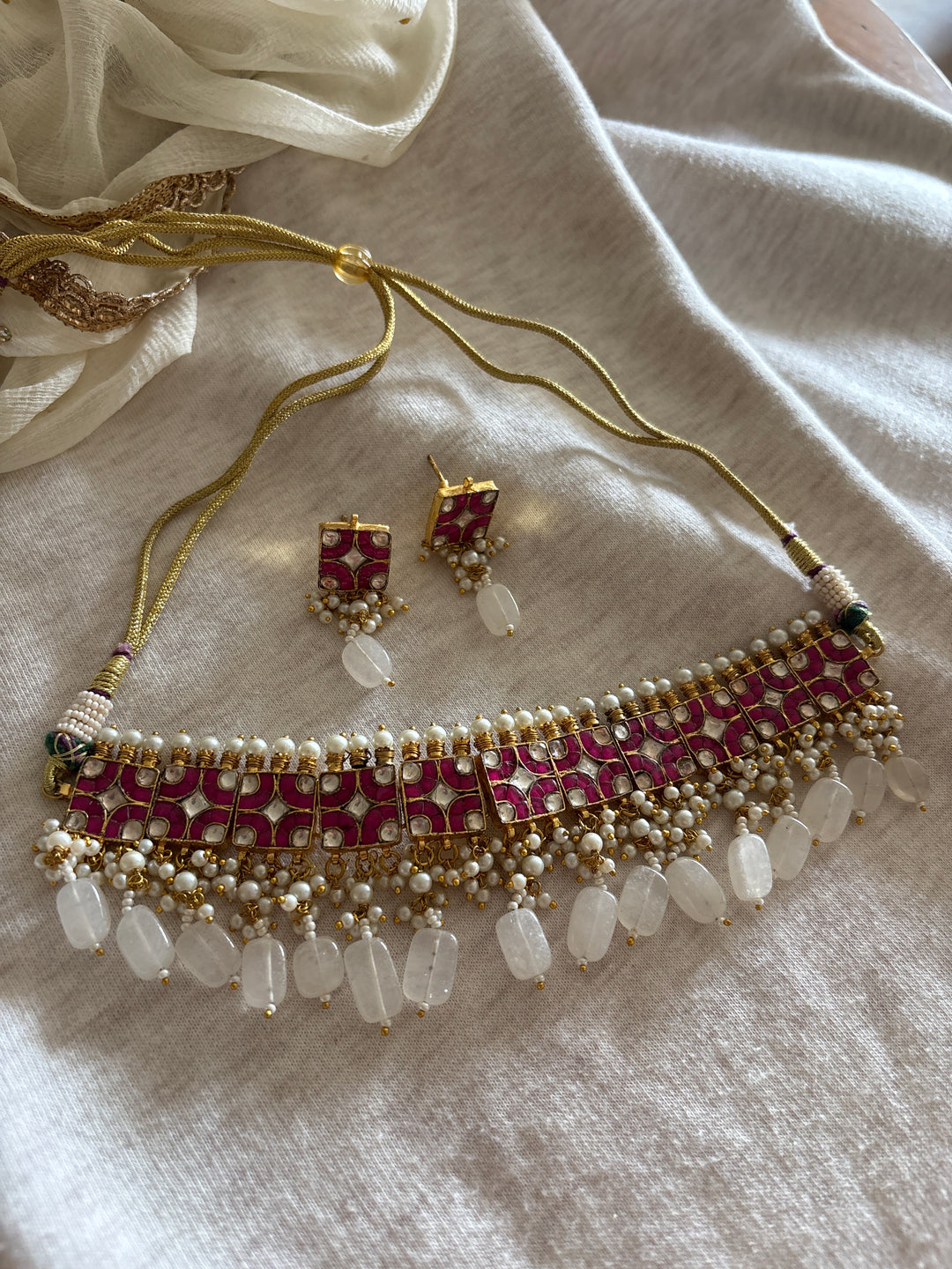 Sia 31 pink Necklace Set