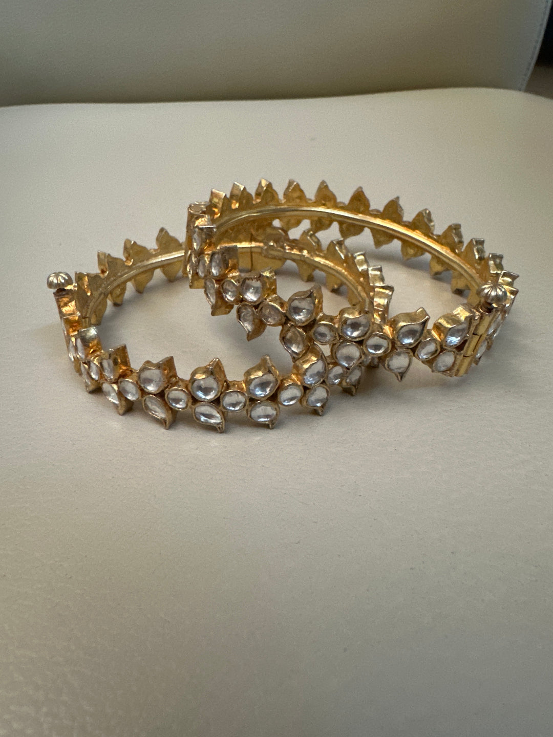 Pair of lilly bangle bracelet