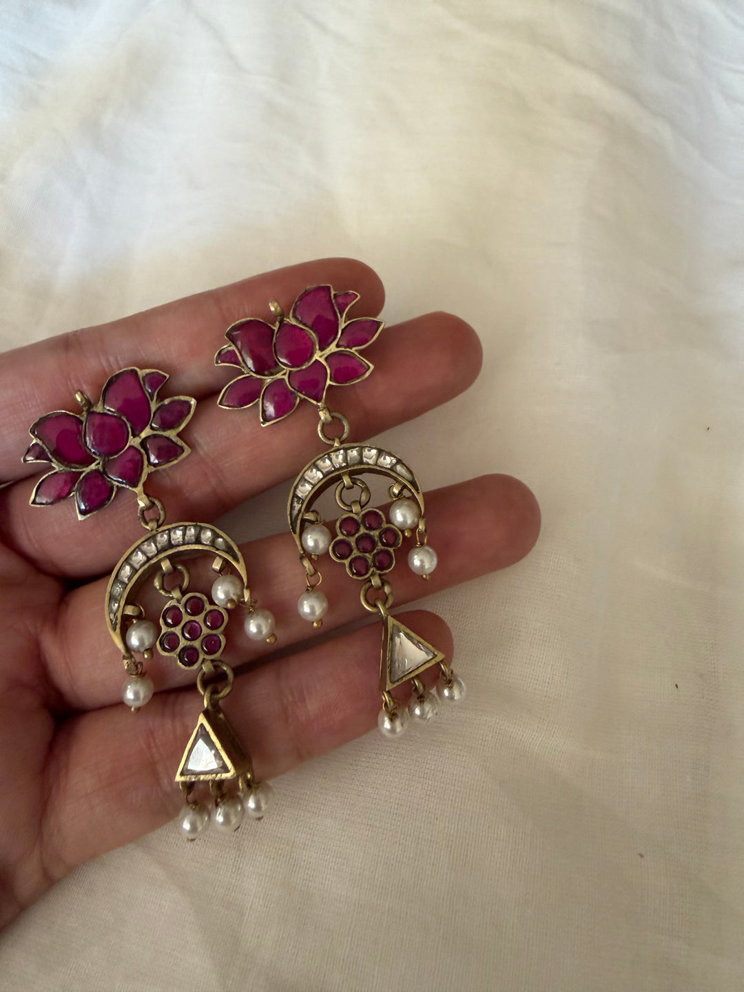Midas 5 lotus earrings