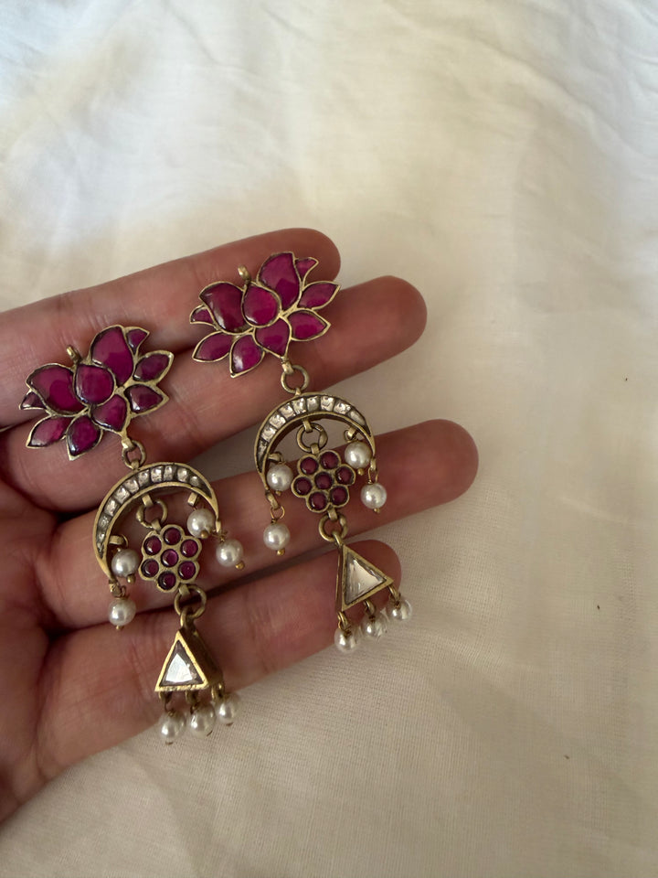 Midas 5 lotus earrings