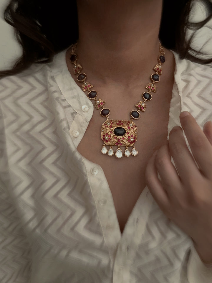 Nizam amethyst batti necklace