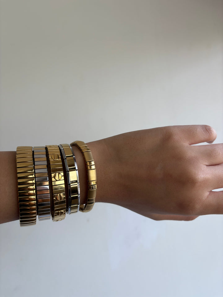 Stackable elastic band bracelets