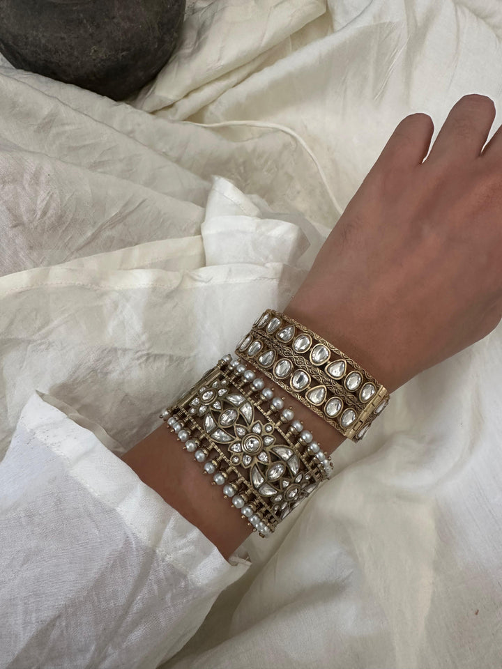 Kundan Sara Bracelet