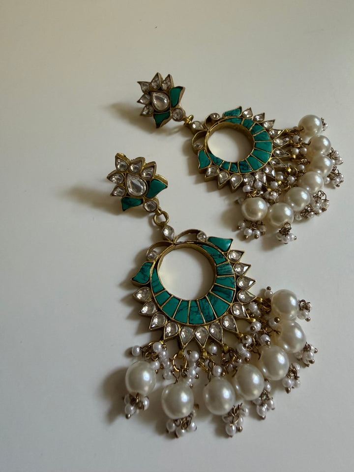 Sanira blue earring