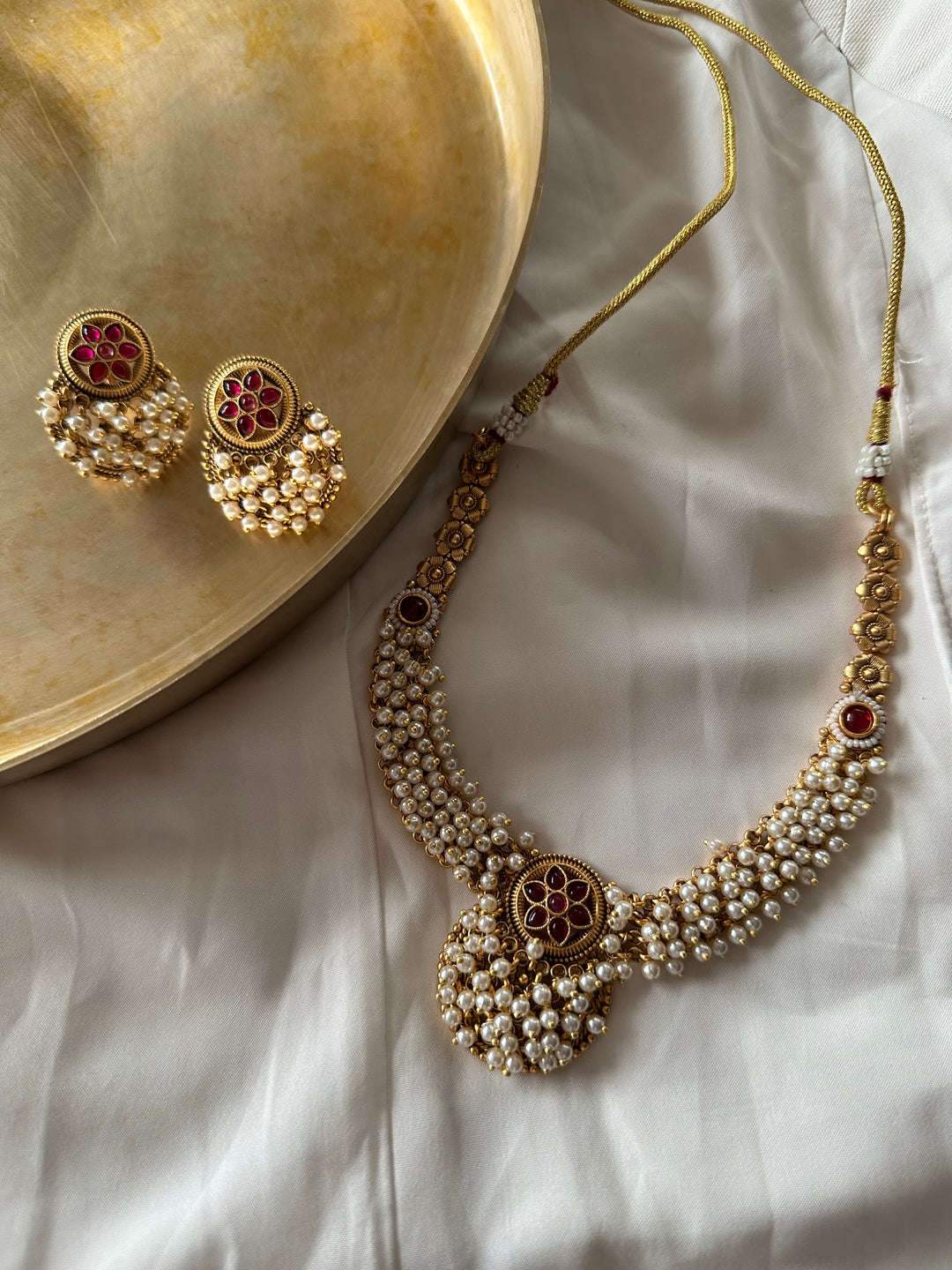 Amara moti necklace set