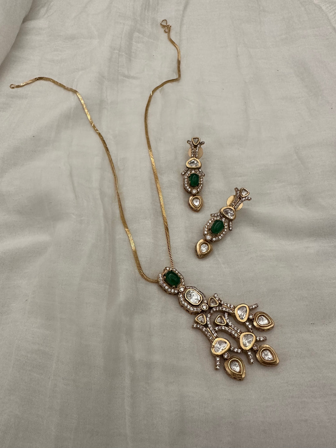 Hoffman Branch Necklace Set