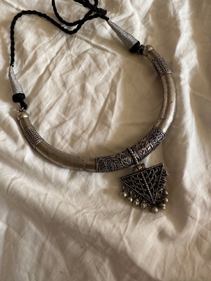 Karni Necklace