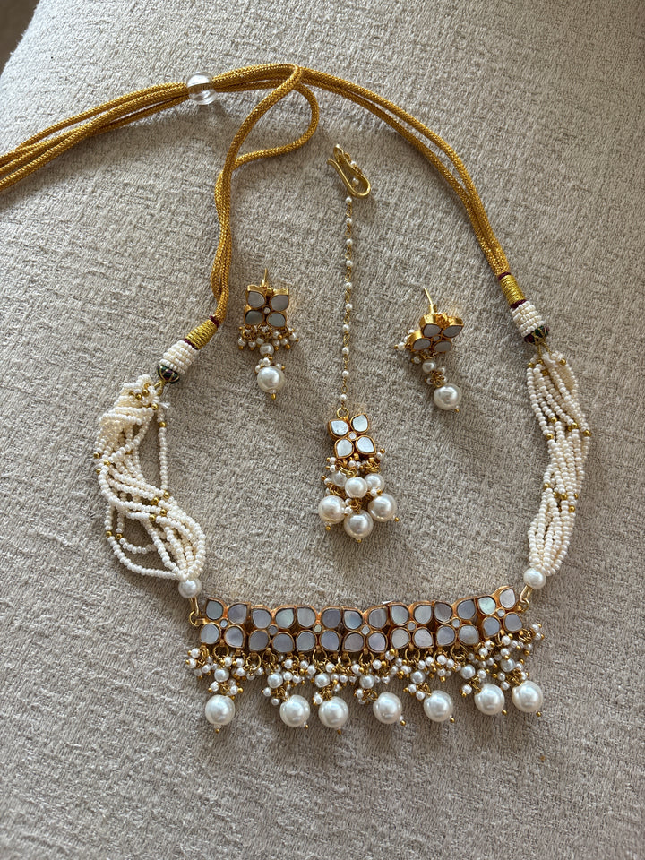 Martha 24 Necklace Set