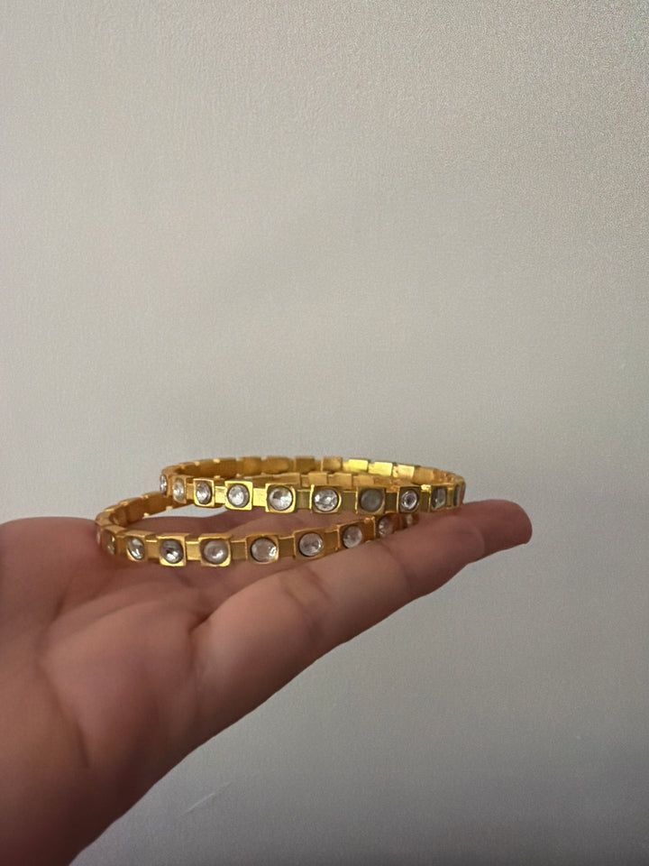 Sundrop pair of bangle bracelet