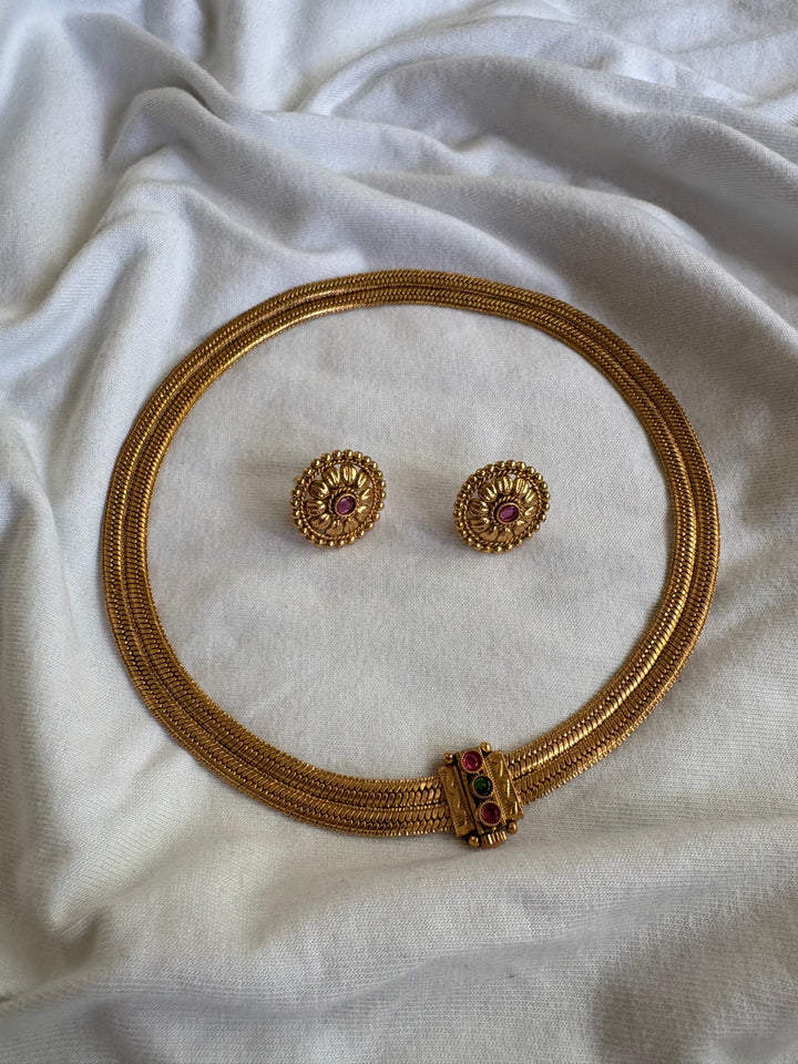 Aadhya Necklace Set
