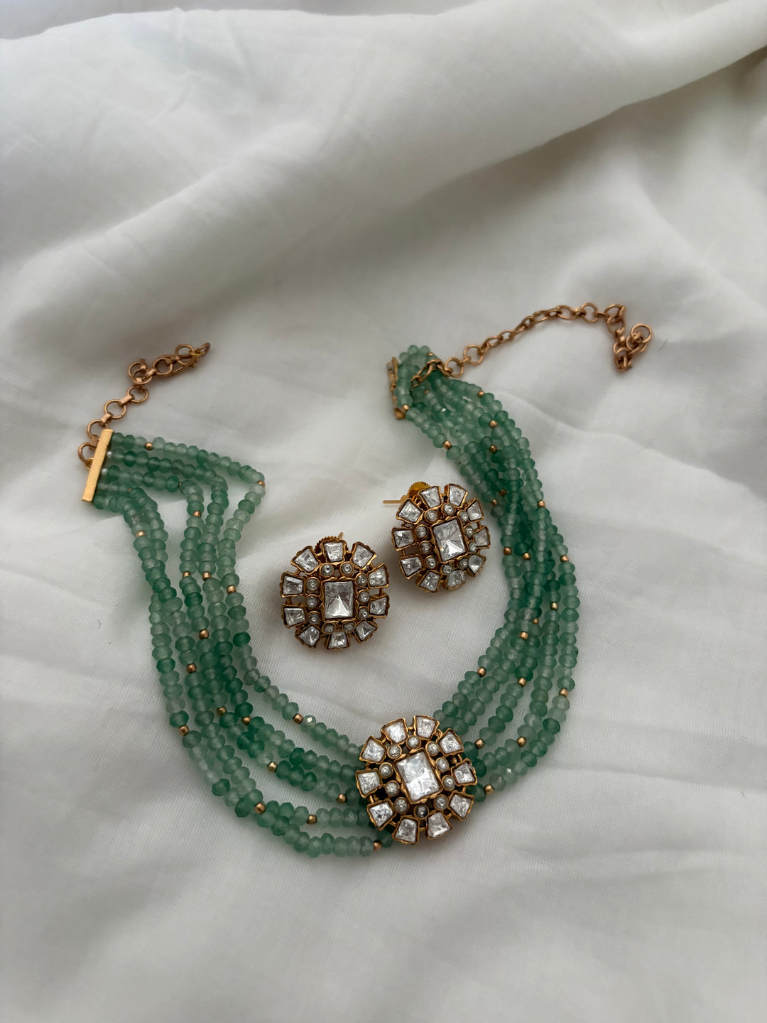 Belloro Choker
