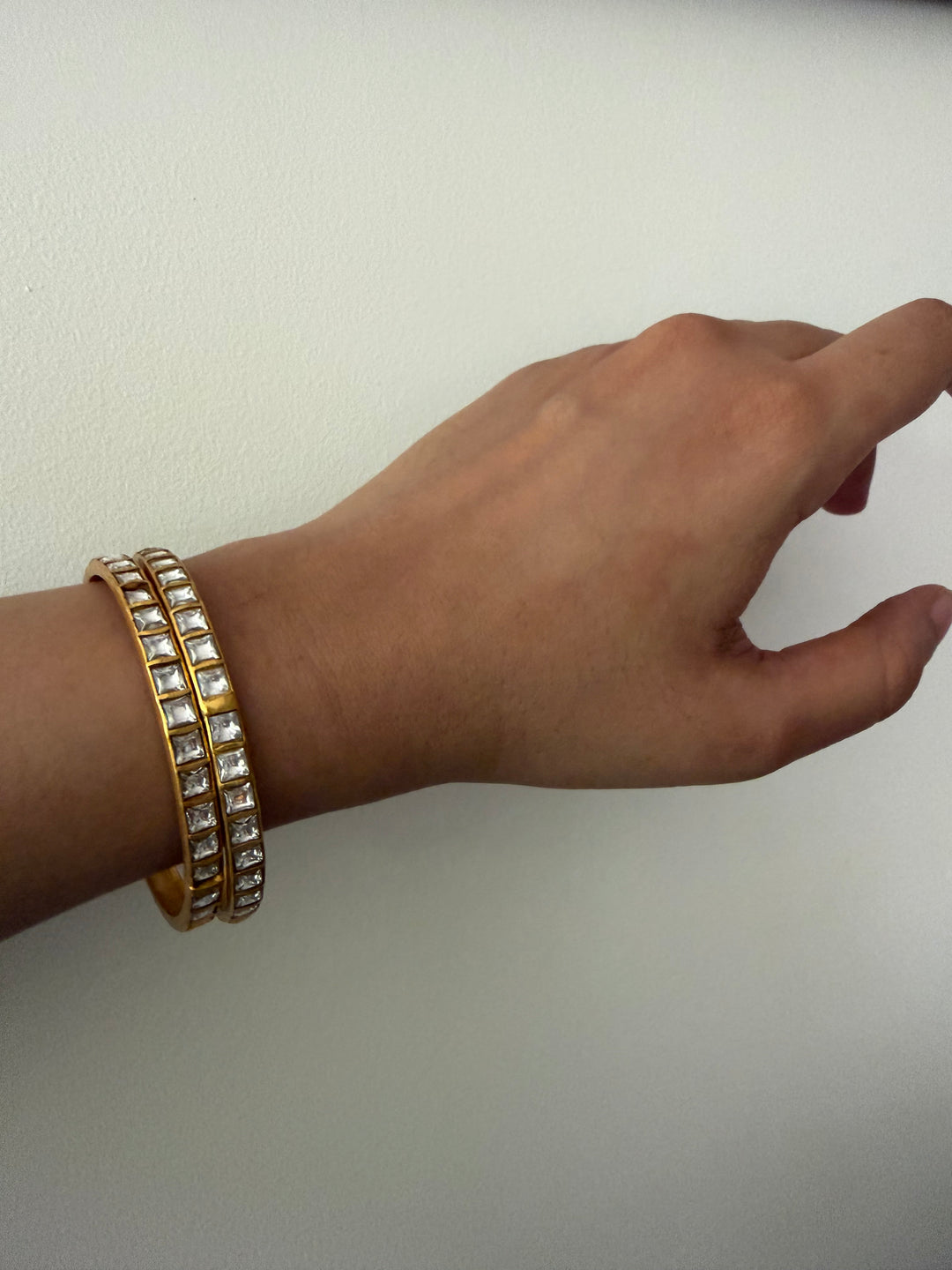 Checkered pair of bangle
