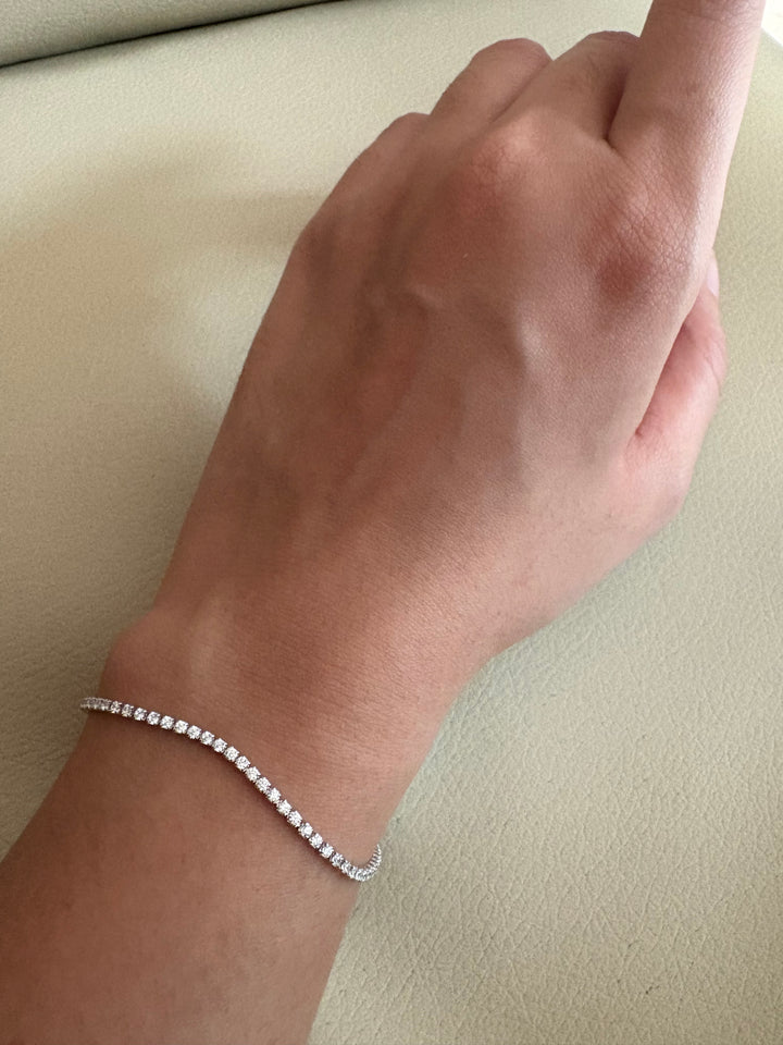 Delicate rhinestone bracelet