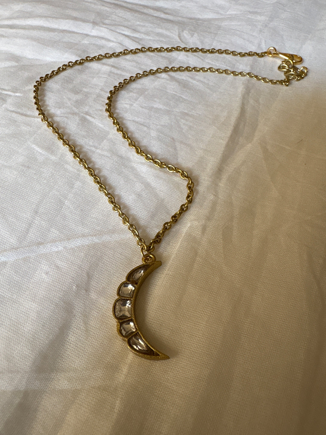 Moon kundan necklace