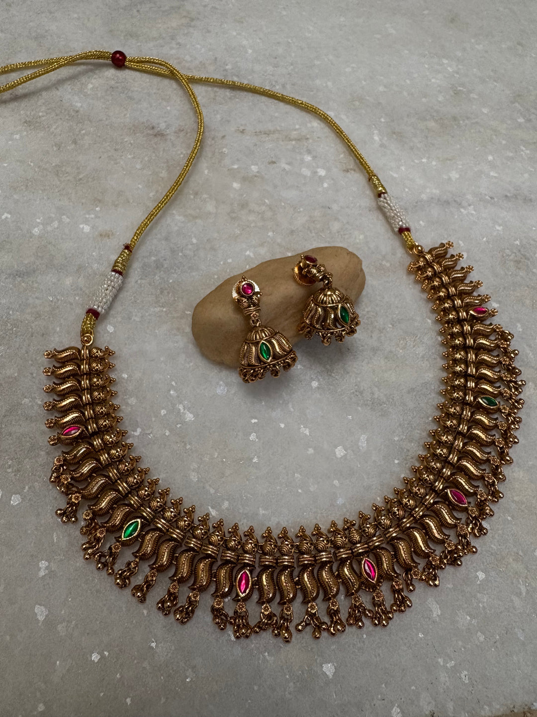 Thila Necklace Set